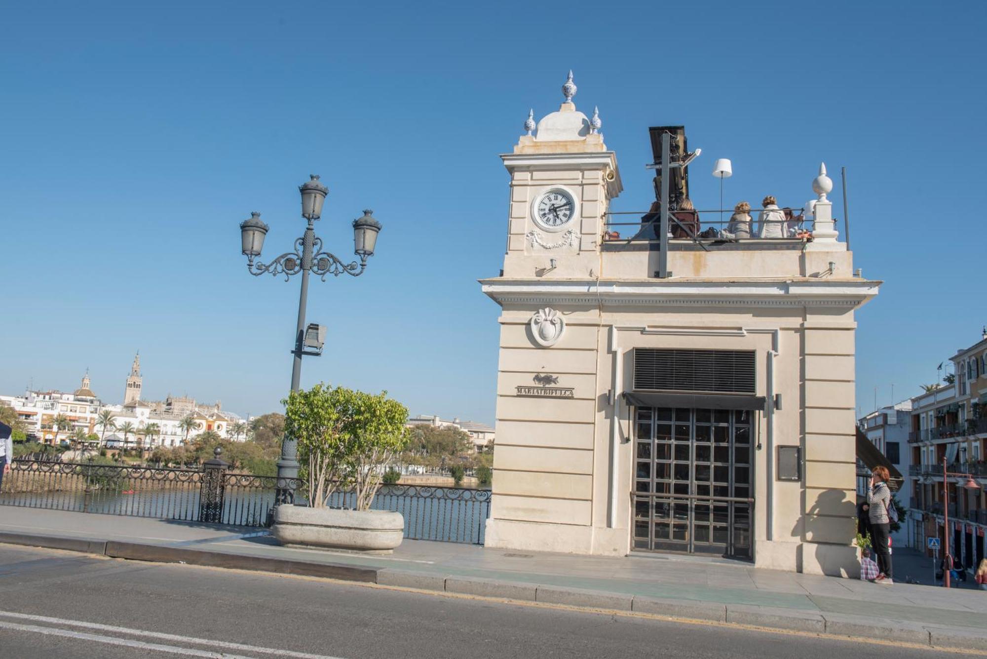 Apartamentos Luxury Puente De Triana إشبيلية المظهر الخارجي الصورة