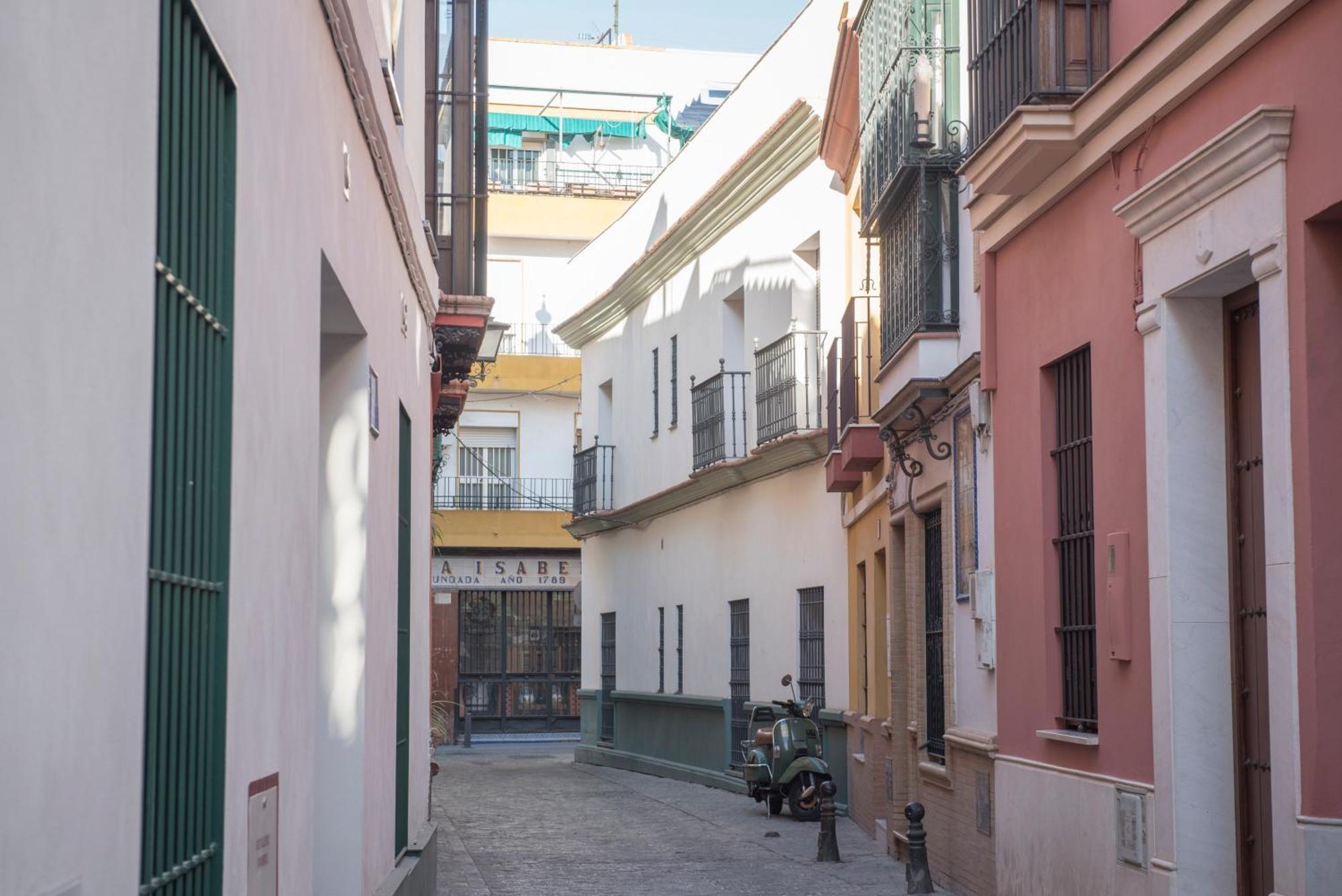 Apartamentos Luxury Puente De Triana إشبيلية المظهر الخارجي الصورة
