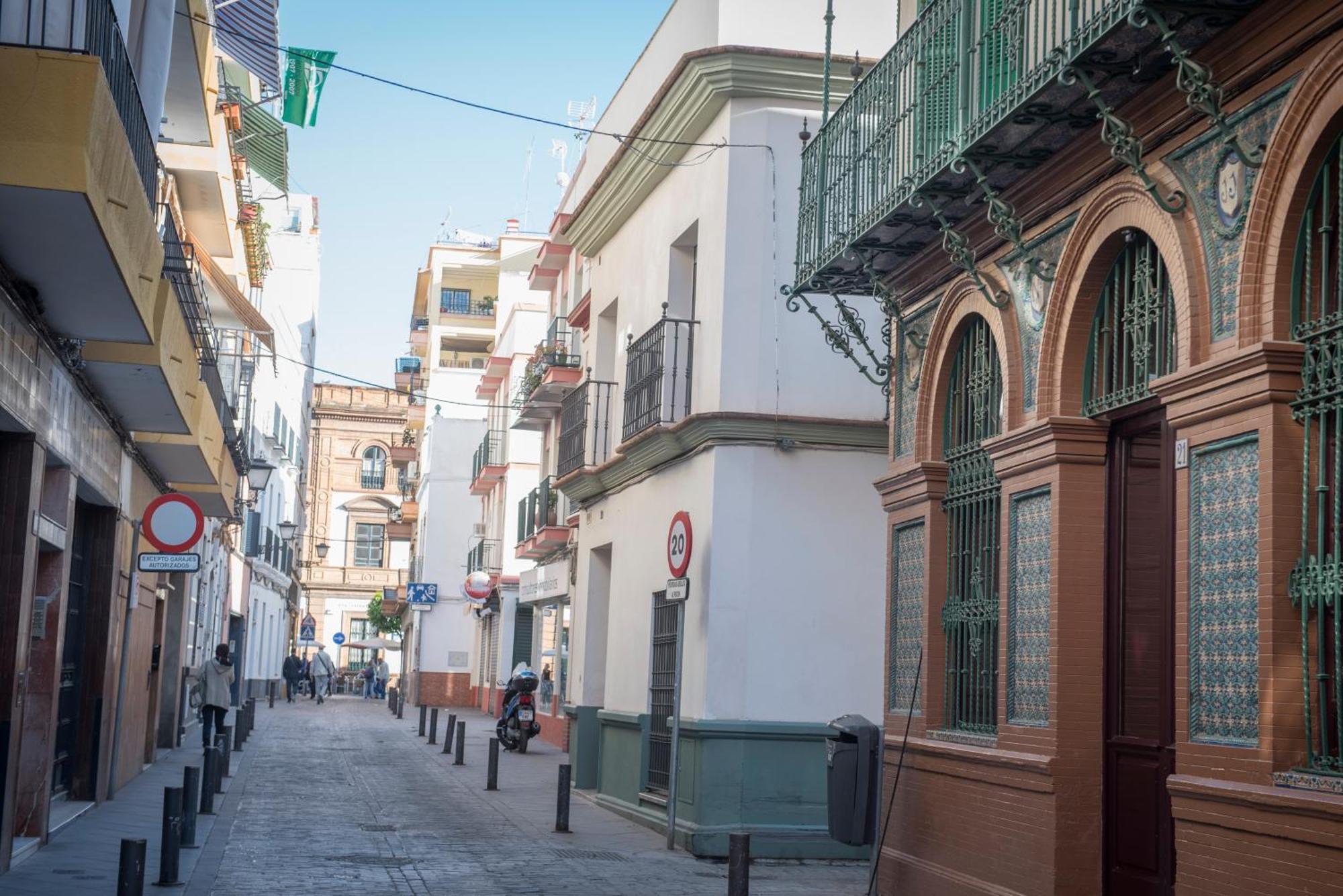 Apartamentos Luxury Puente De Triana إشبيلية المظهر الخارجي الصورة
