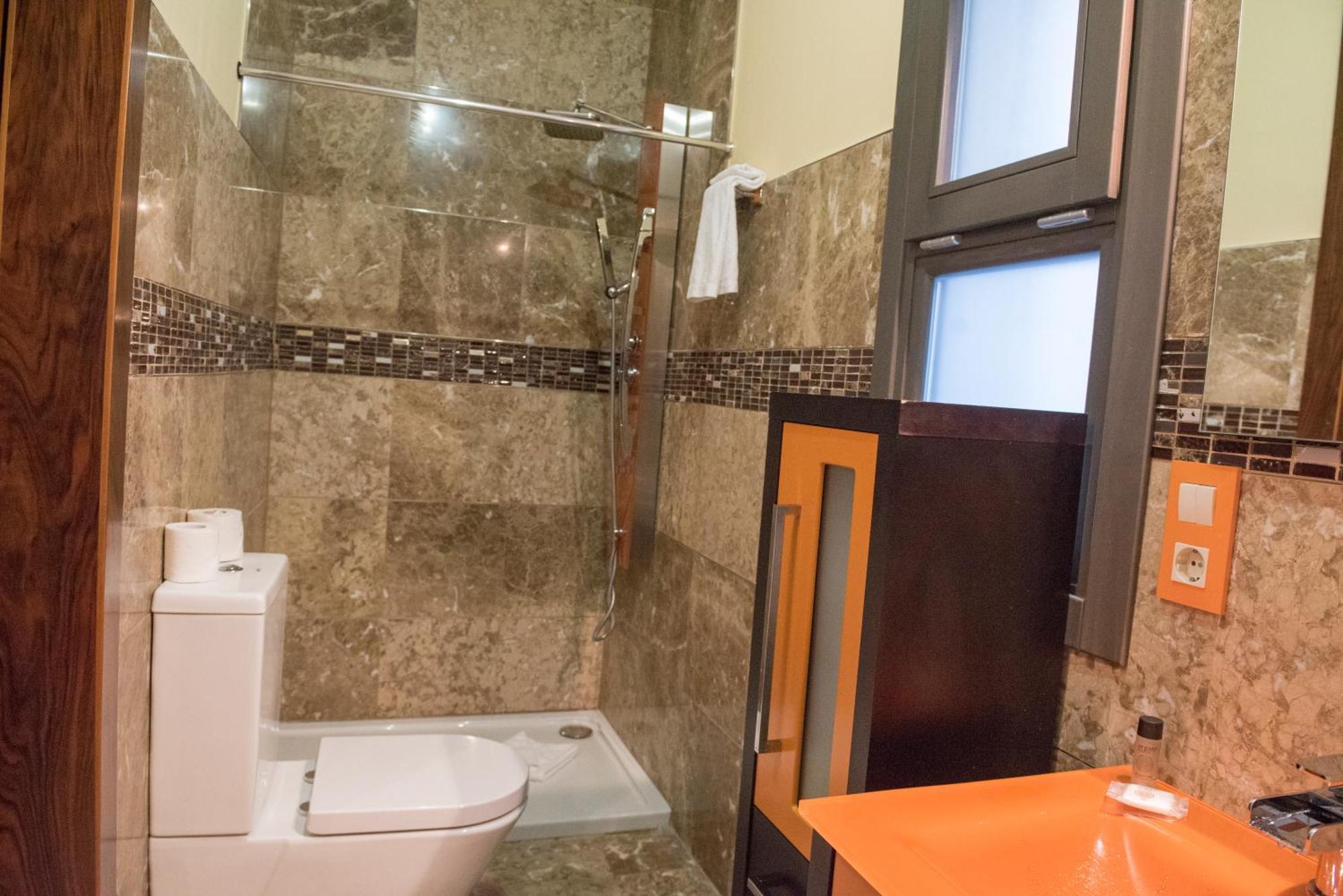 Apartamentos Luxury Puente De Triana إشبيلية المظهر الخارجي الصورة