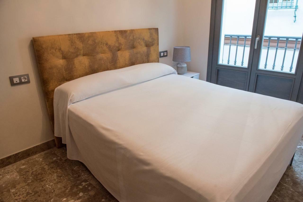 Apartamentos Luxury Puente De Triana إشبيلية المظهر الخارجي الصورة