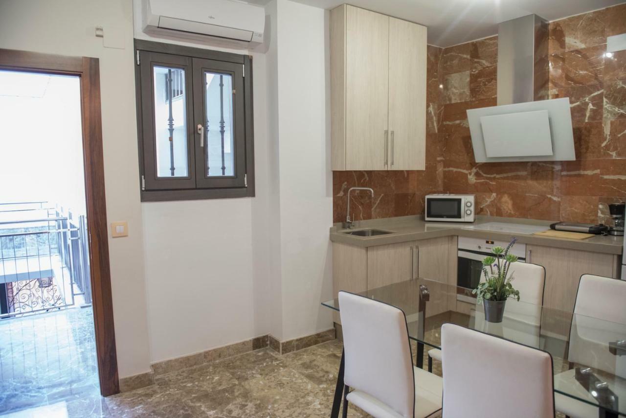 Apartamentos Luxury Puente De Triana إشبيلية المظهر الخارجي الصورة