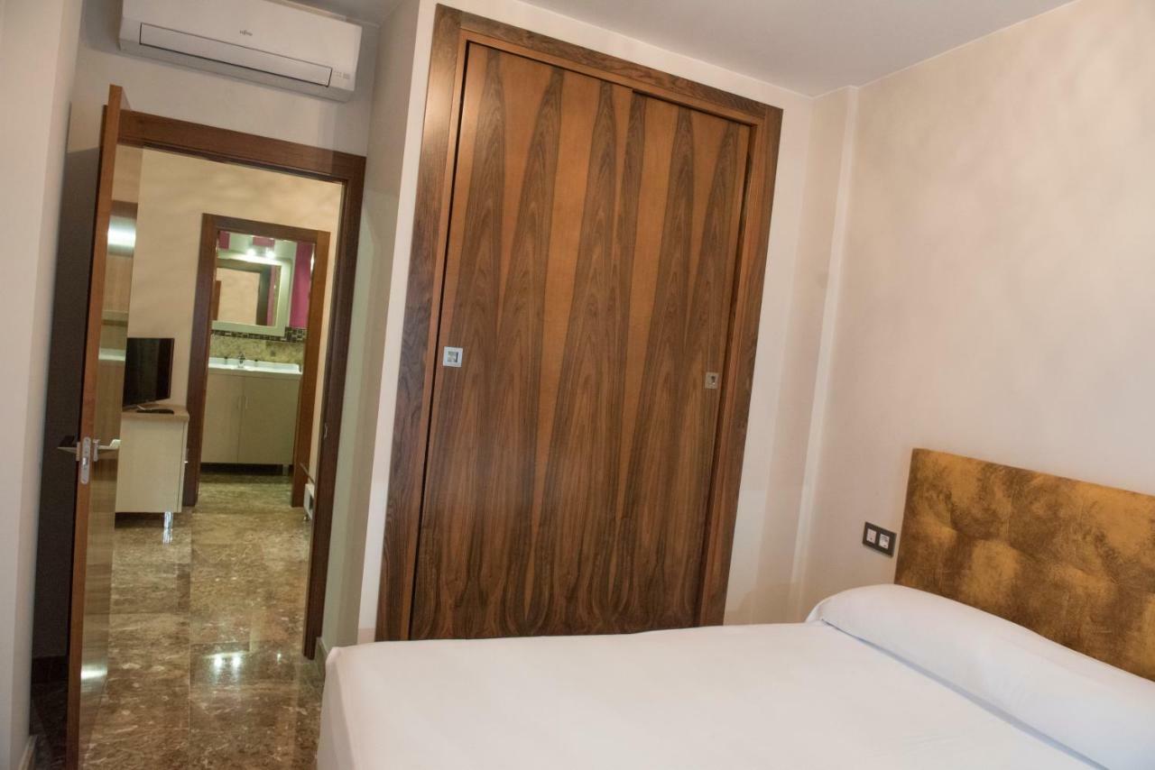 Apartamentos Luxury Puente De Triana إشبيلية المظهر الخارجي الصورة